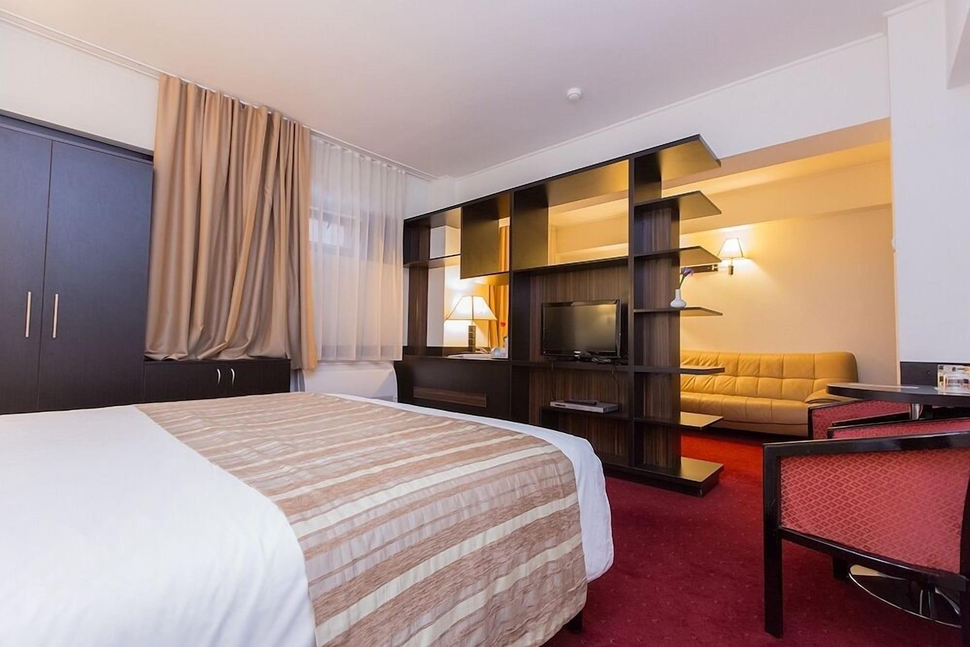 Ramada Iasi City Center Ngoại thất bức ảnh
