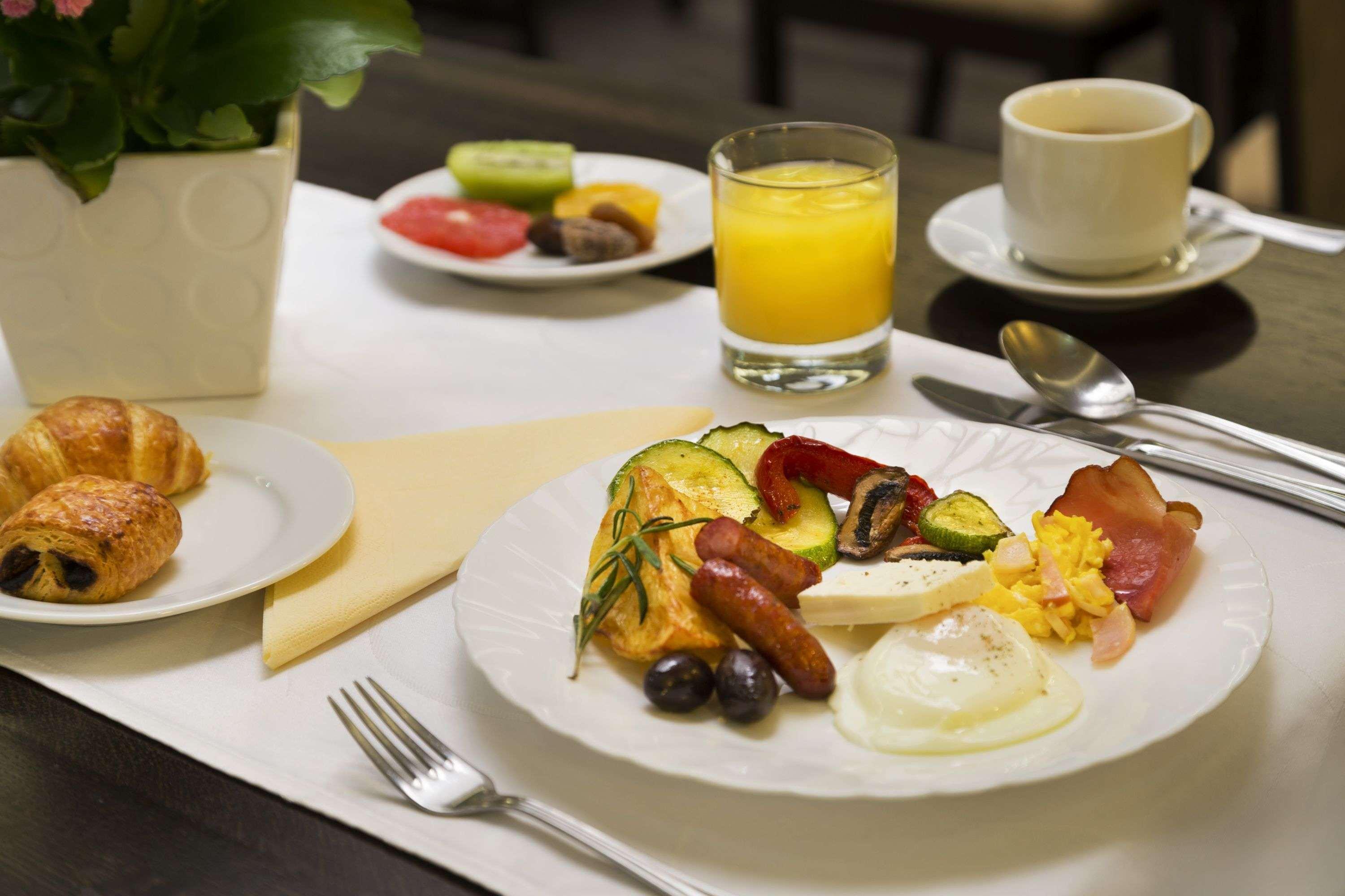 Ramada Iasi City Center Ngoại thất bức ảnh