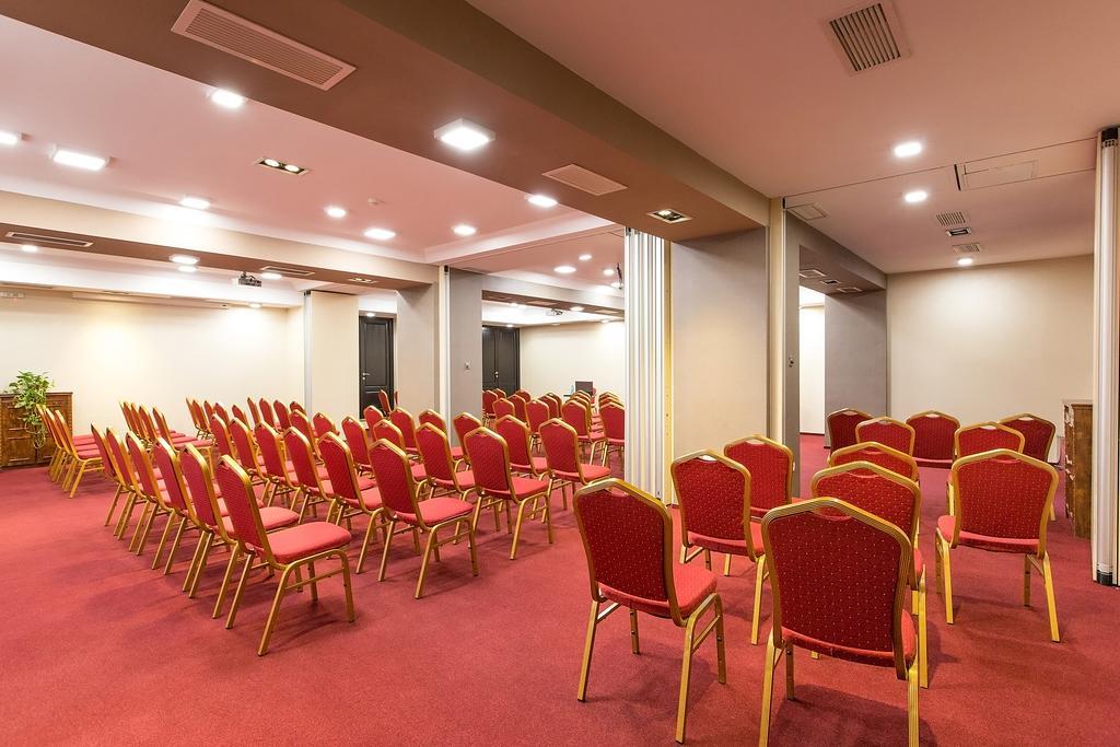 Ramada Iasi City Center Ngoại thất bức ảnh