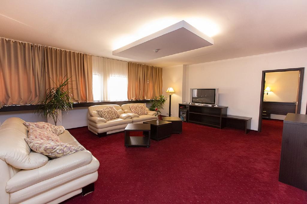 Ramada Iasi City Center Ngoại thất bức ảnh
